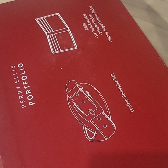 NEW! PERRY ELLIS Men's Reversible Leather Belt & Wallet 2pc Gift Set Medium. - Picture 4 of 5